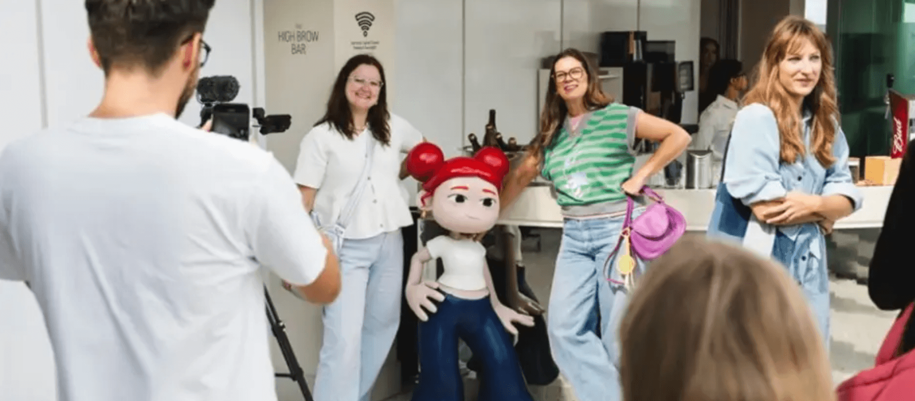 Zeeman lanceert betaalbare diamant met virtuele influencer Sassy Soeki